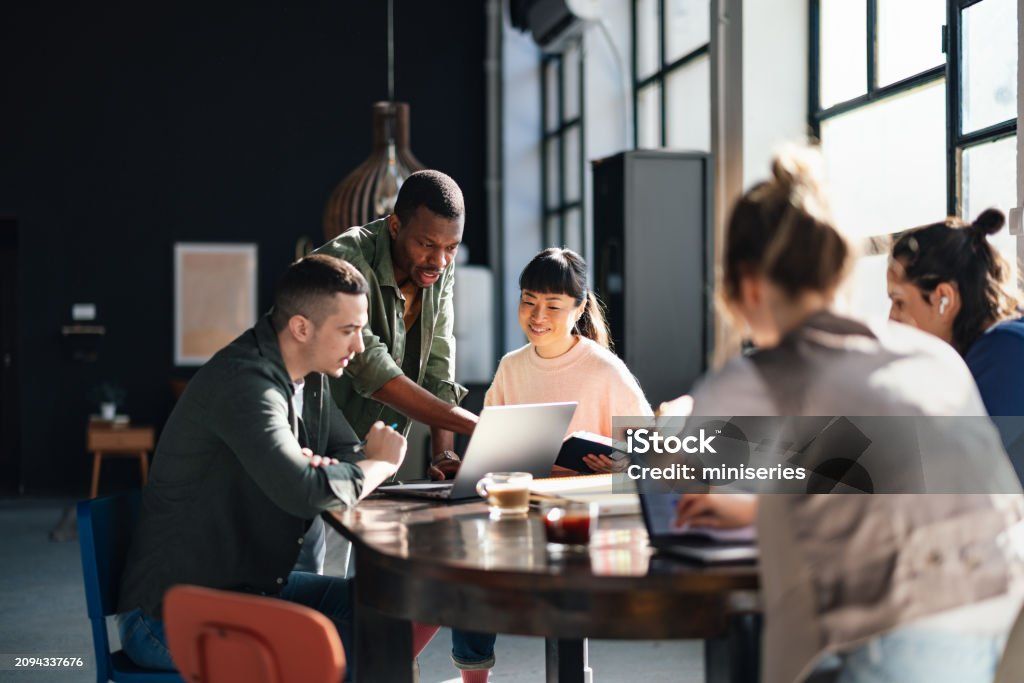 istockphoto-2094337676-1024x1024.jpg